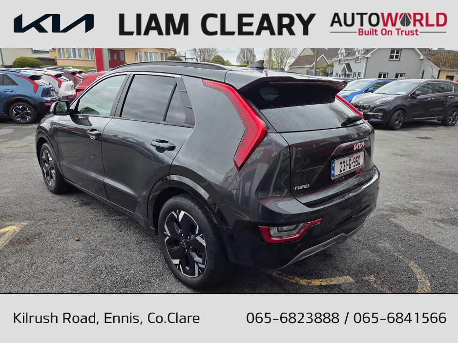 2023 Kia Niro - image 5