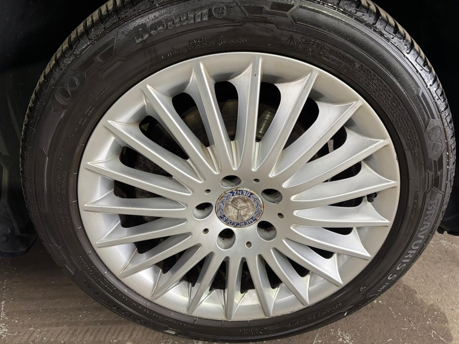 2015 Mercedes-Benz E Class - image 9