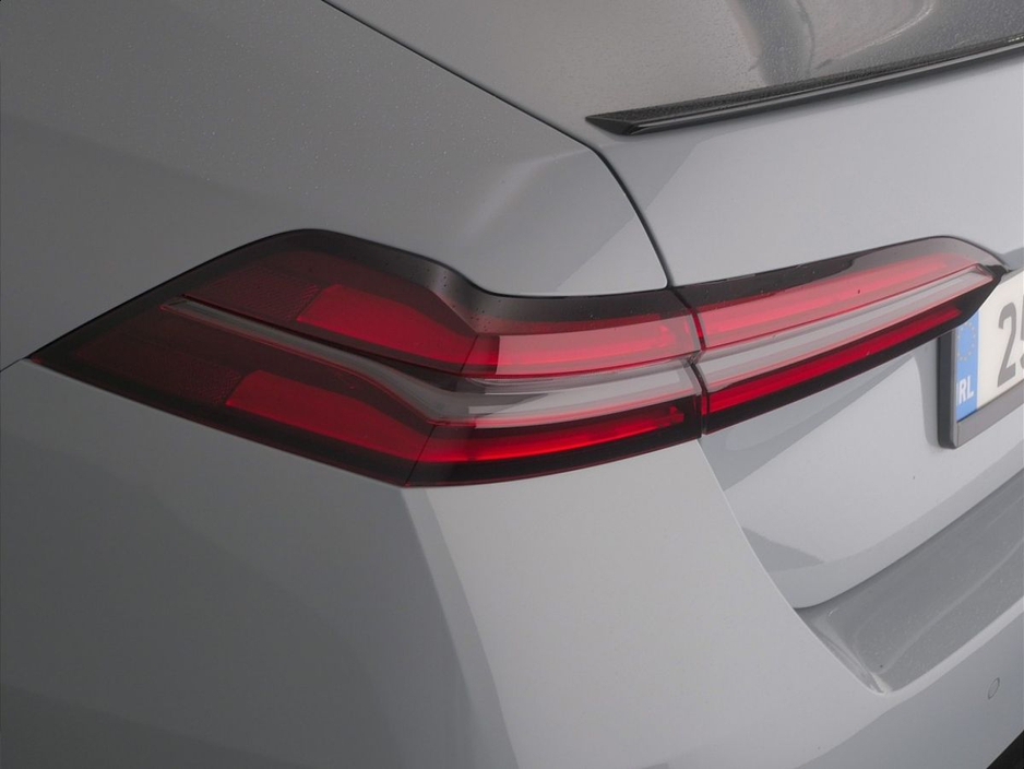2025 BMW 5 Series - image 20