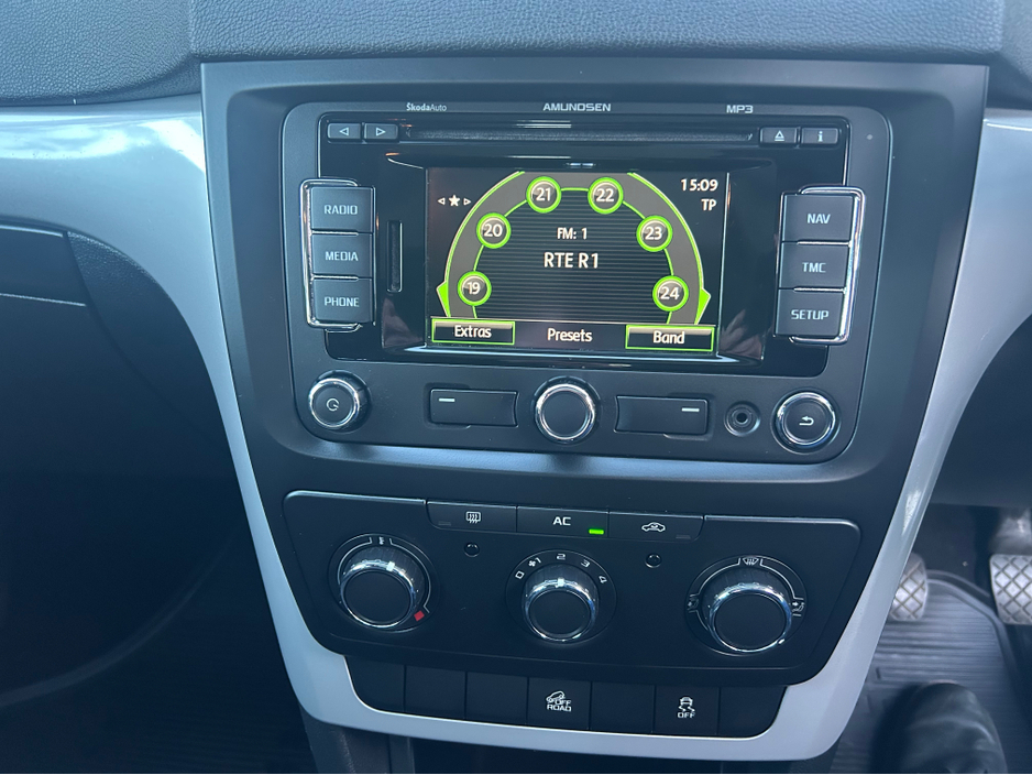 2012 Skoda Yeti AMBITION 2.0 TDI 170HP 4 WHEEL DRIVE 5DR**//**ONLY 33000 KM**//**1 OWNER FROM  NEW**//** €8,950