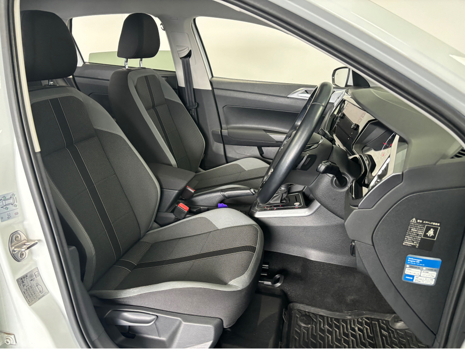 2019 Volkswagen Polo - image 6