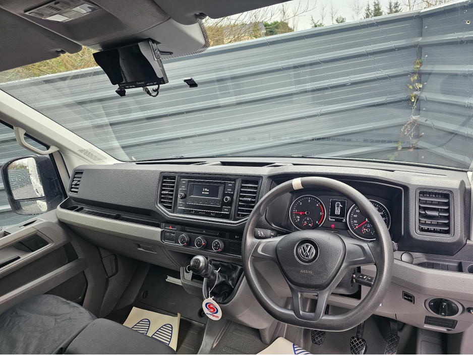 2020 Volkswagen Crafter 35 MWB 140HP MANUAL 6SPEED FWD 5DR €22,133