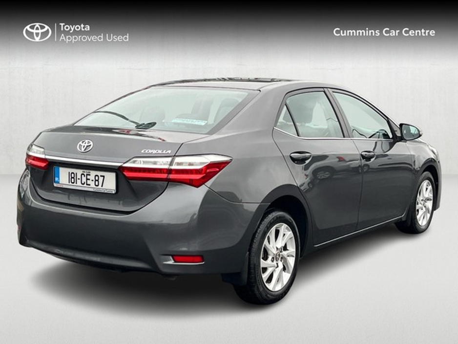 2018 Toyota Corolla - image 2