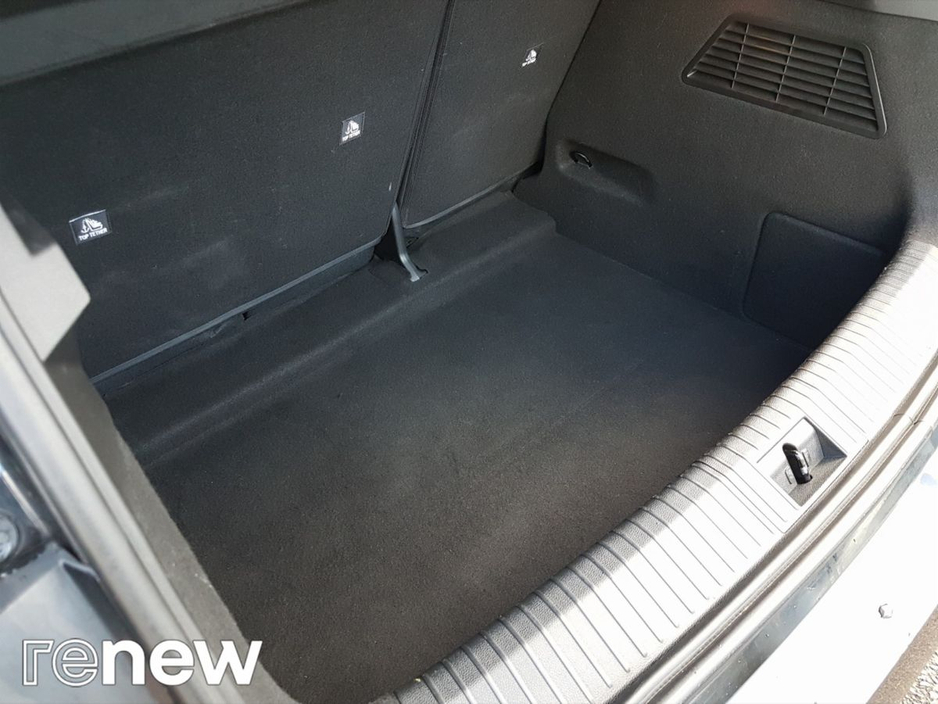 2023 Renault Megane E-Tech EV60 220hp Techno €24,995