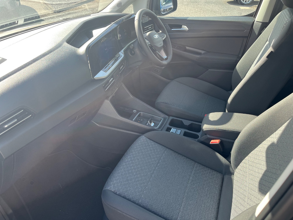 2026 Ford Tourneo Connect - image 19