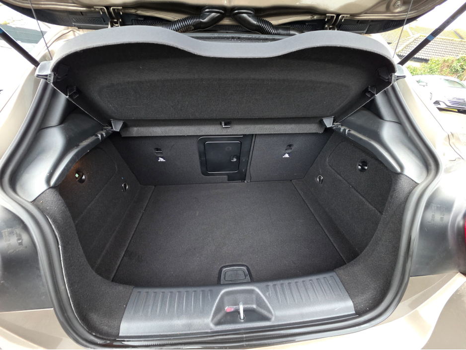 2013 Mercedes-Benz A Class A180 AMG INTERIOR HALF LEATHER SEATS / HI SPEC / SYSTEM LOW ROAD TAX BAND / SIMI DEALER