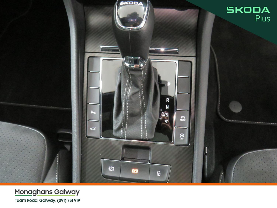 2024 Skoda Superb - image 48