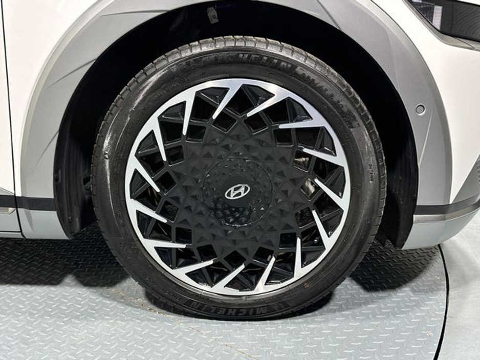 2024 Hyundai Ioniq 5 510 Km's Range 77KWH 241 €36,800