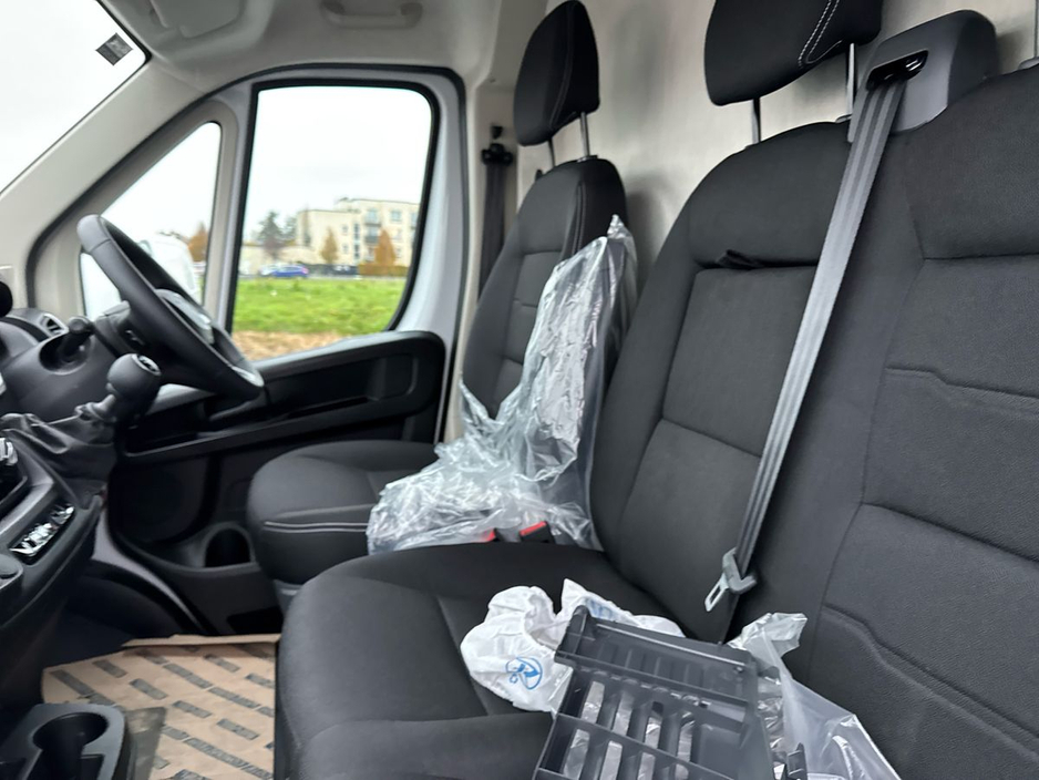 2026 Peugeot Boxer - image 8