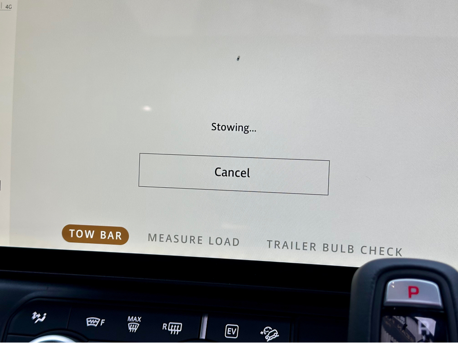 2026 Land Rover Defender Borosco Grey /  X-DYNAMIC SE €119,950