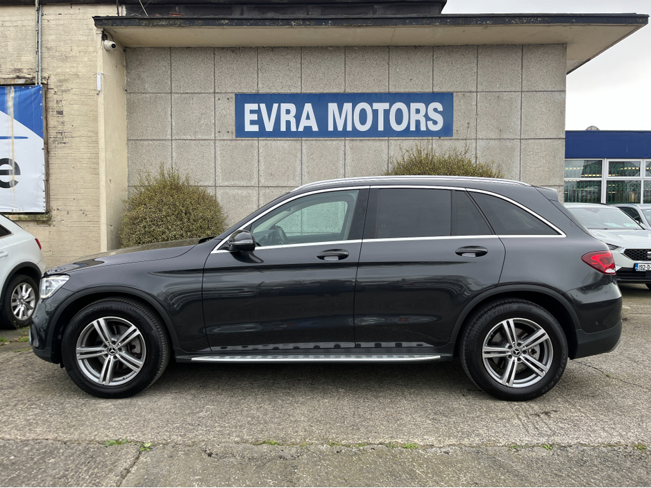 2021 Mercedes-Benz GLC Class - image 6