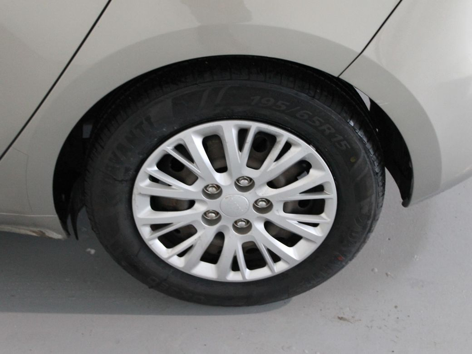 2016 Kia Ceed - image 26