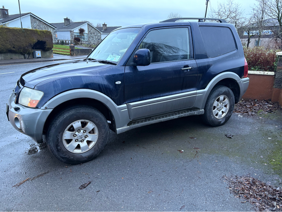 2004 Mitsubishi Pajero SWB €4,995