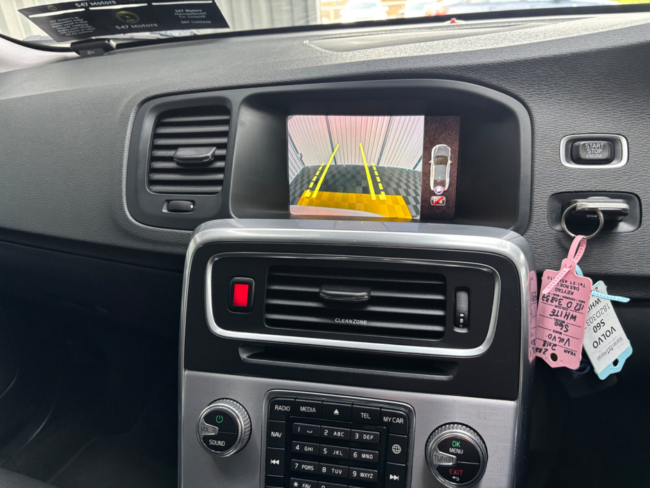 2018 Volvo S60 - image 7