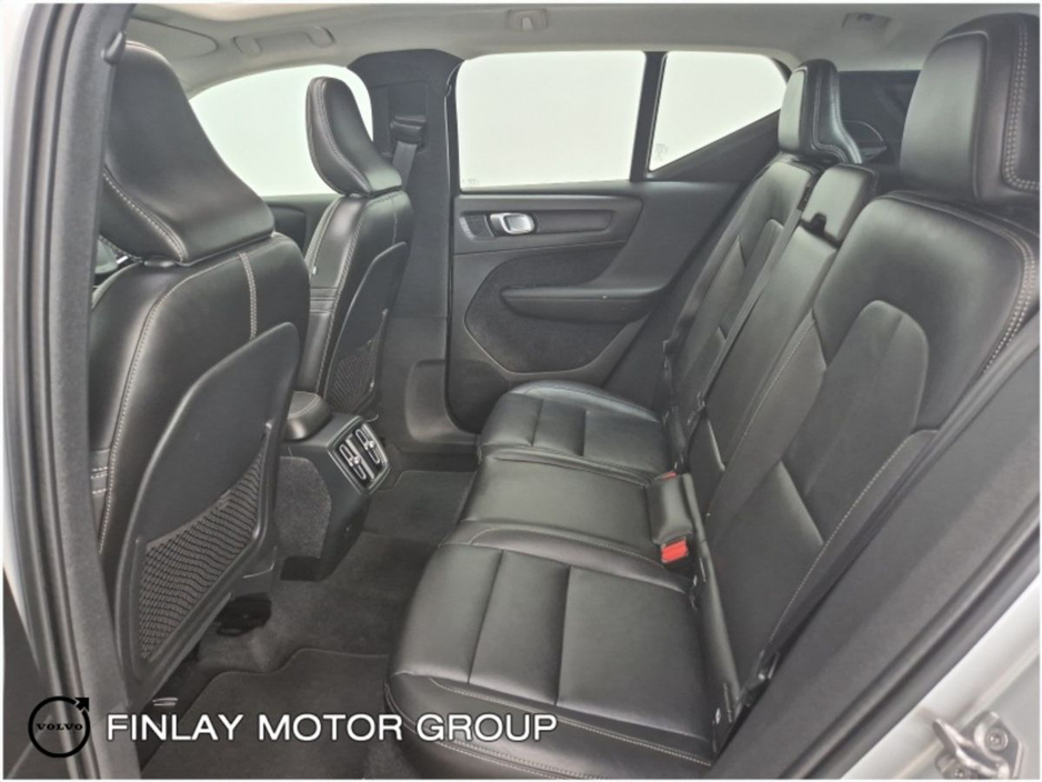 2019 Volvo XC40 T3 (163hp) Momentum 1 year warranty €26,950
