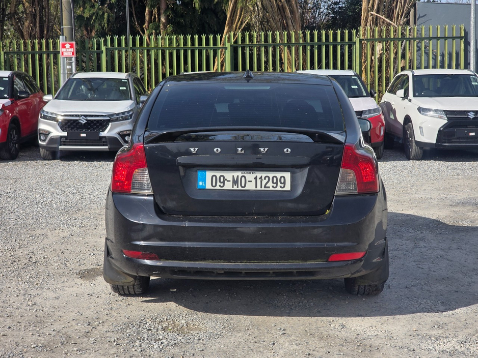 2009 Volvo S40 - image 6