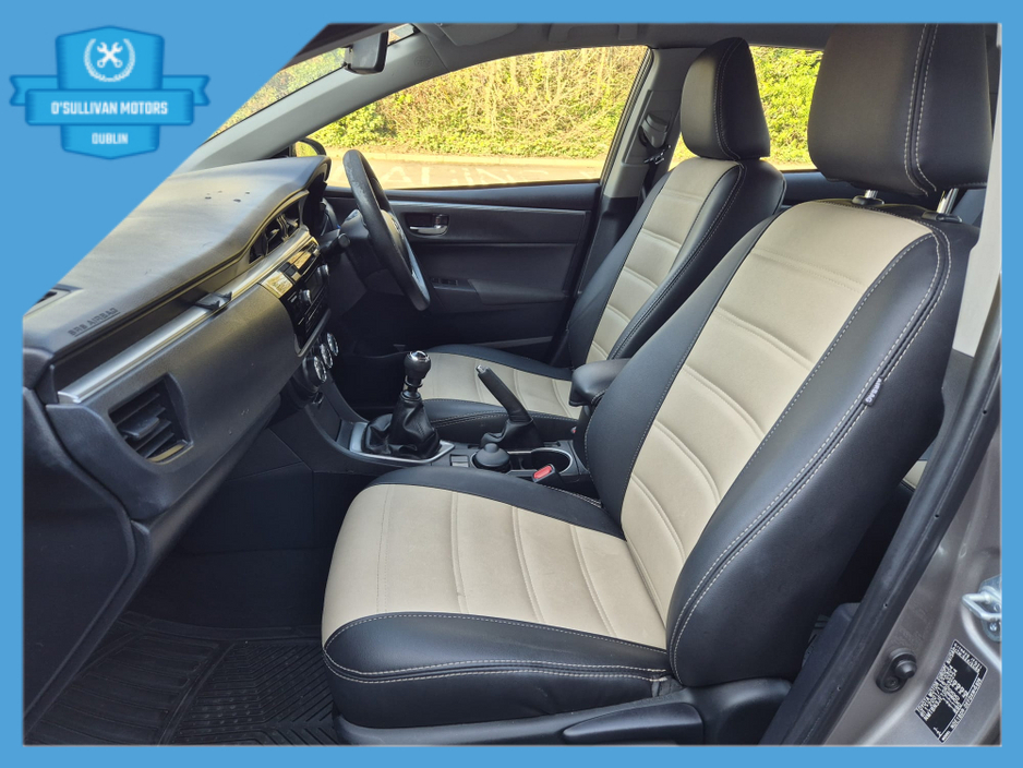 2015 Toyota Corolla - image 16