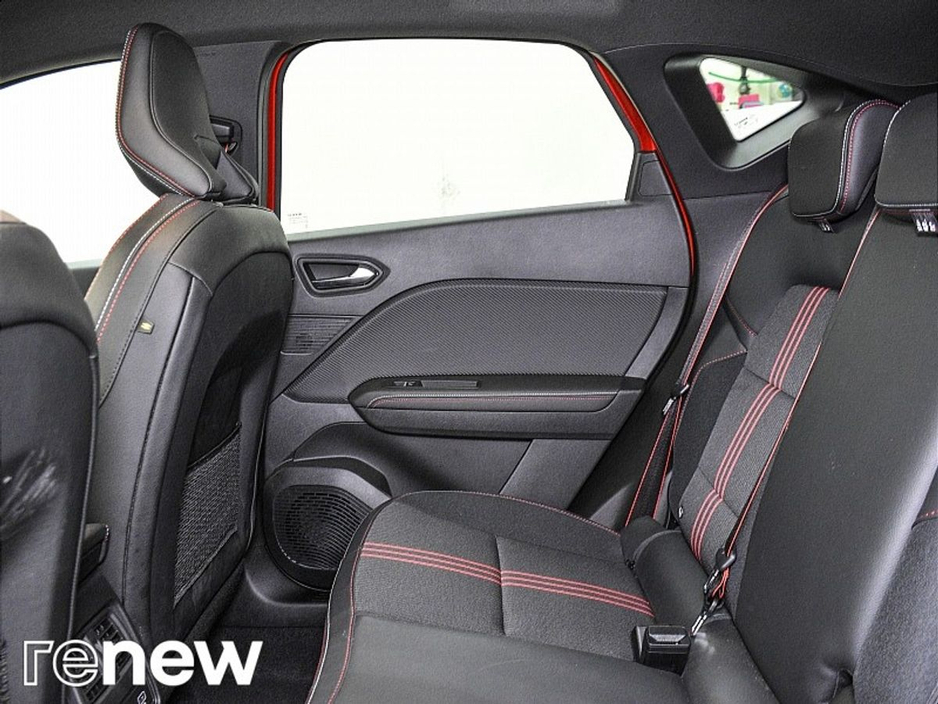 2022 Renault Captur - image 5