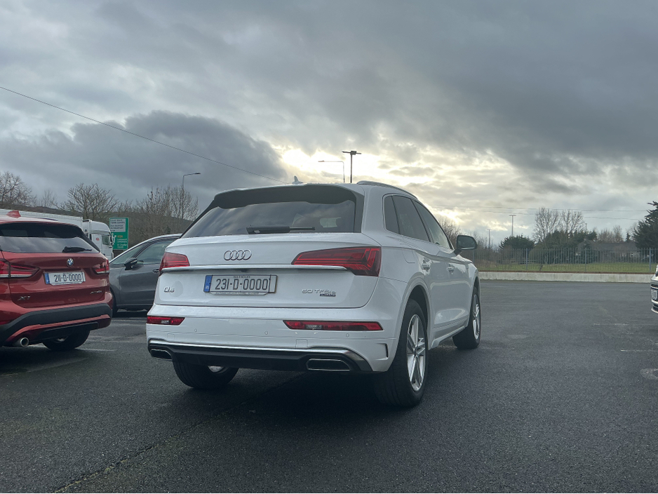 2023 Audi Q5 - image 9