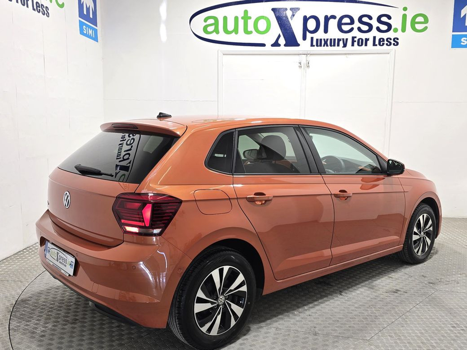 2018 Volkswagen Polo 1.0 TSI Automatic, Reversing camera LOW MILES €17,495
