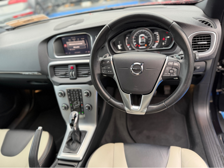 2018 Volvo V40 ** DEPOSIT TAKEN ** CROSS COUNTRY 4WD - 2.0L DIESEL - AUTO - 12M WARRANTY - CAR: 1733 €19,950