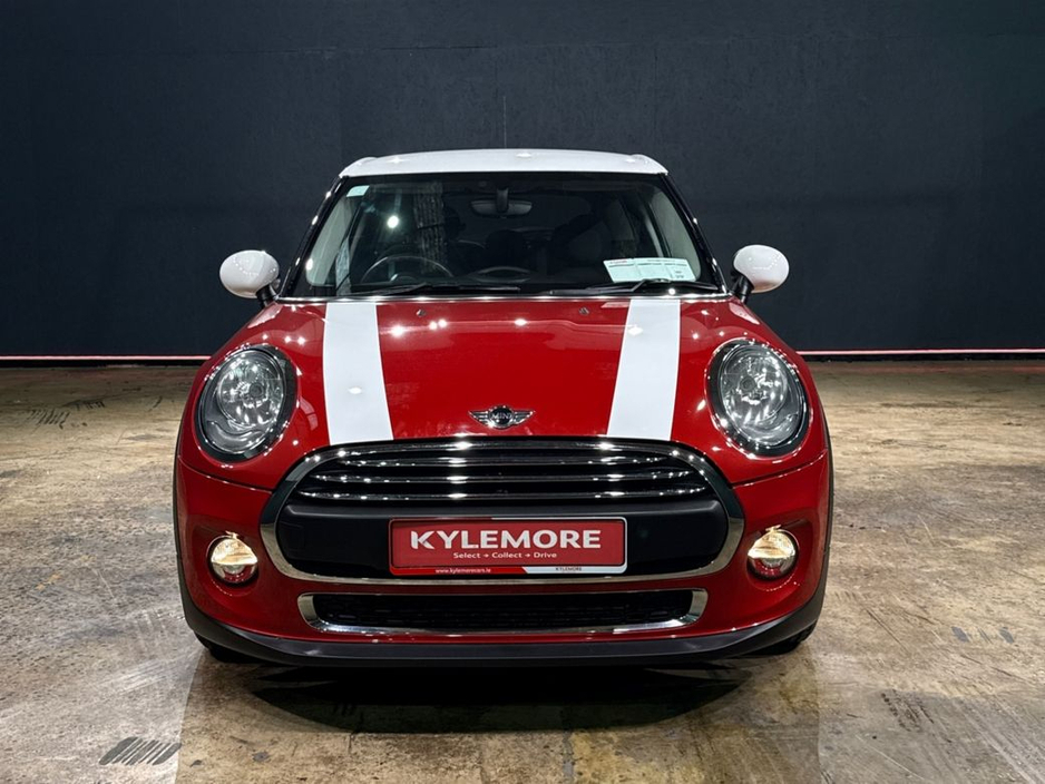 2016 MINI One - image 8