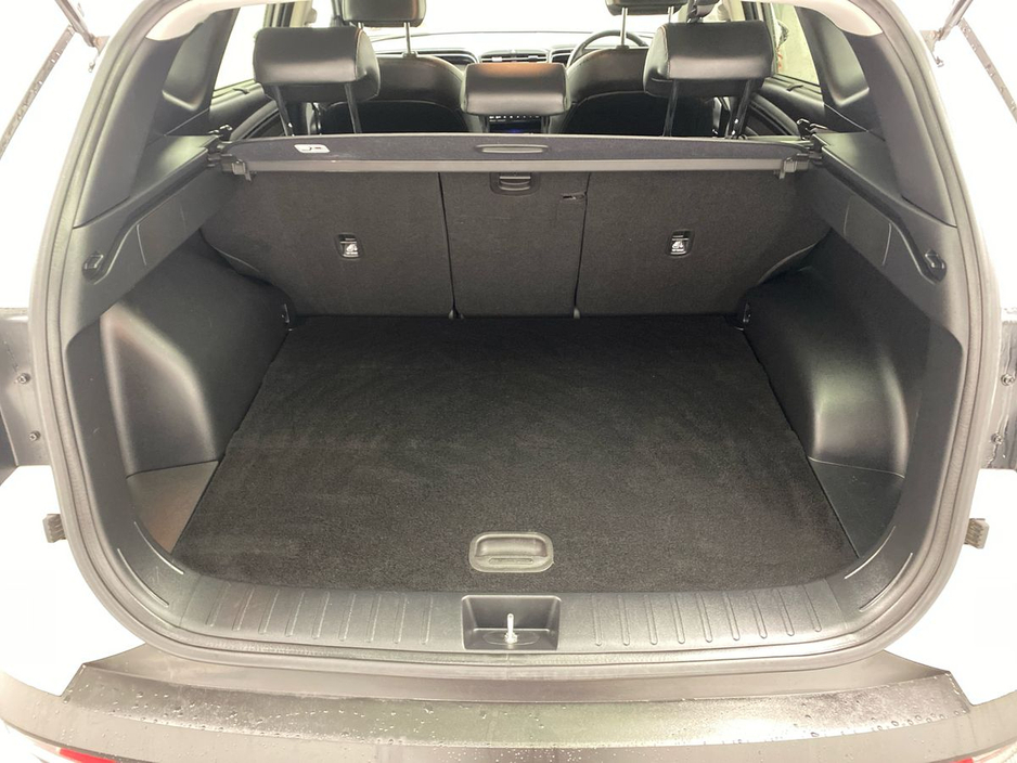 2022 Hyundai Tucson - image 9