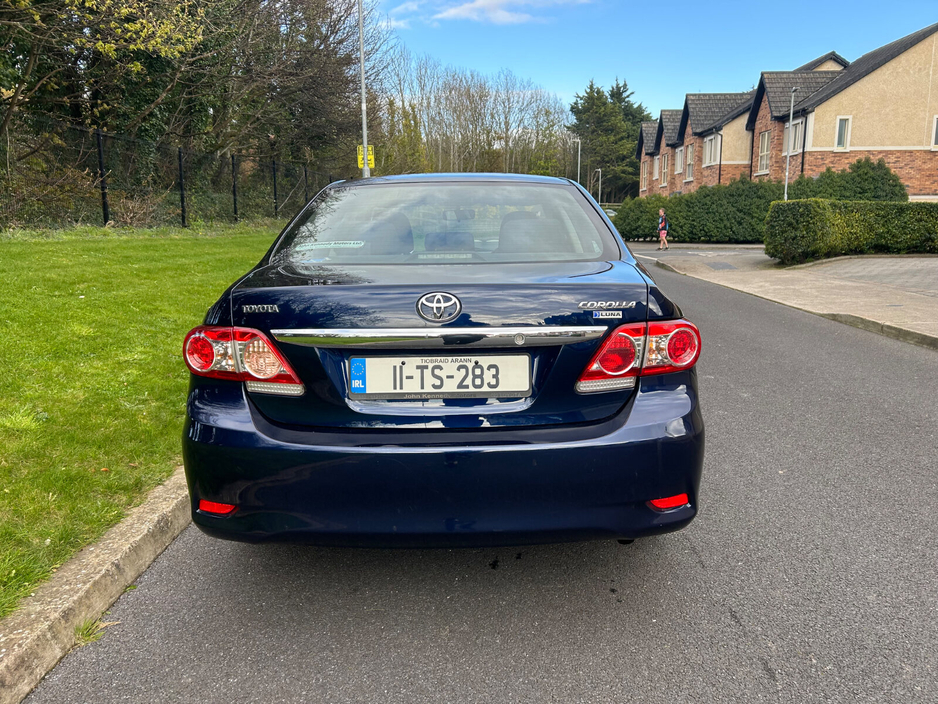 2011 Toyota Corolla - image 4