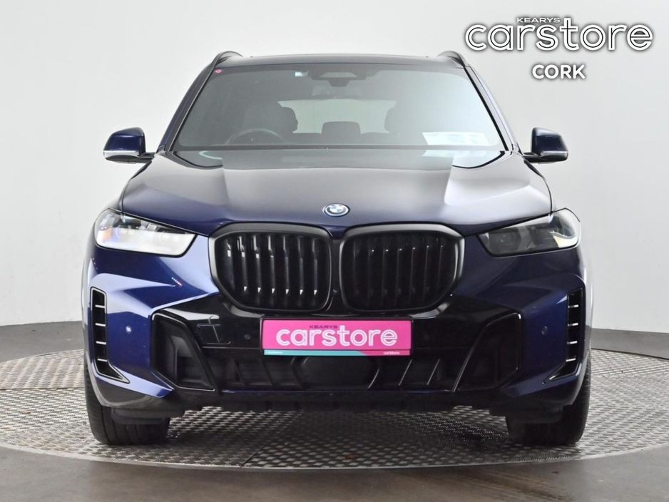 2023 BMW X5 - image 8