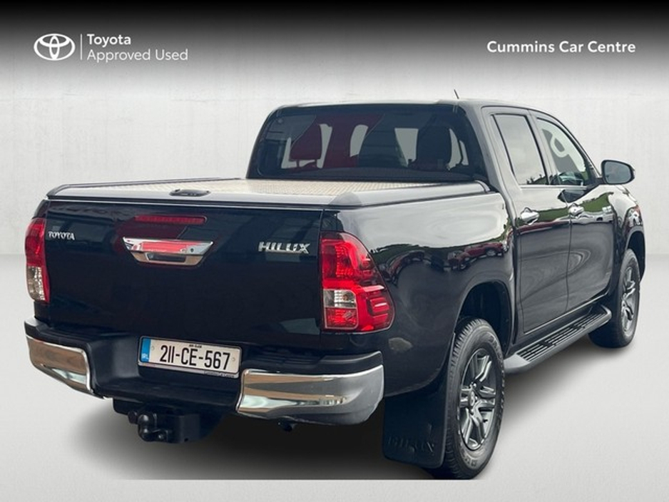 2021 Toyota Hilux - image 2
