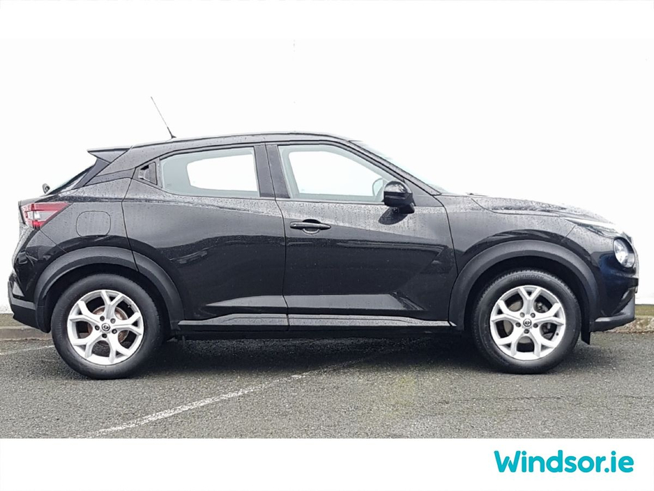 2020 Nissan Juke - image 12