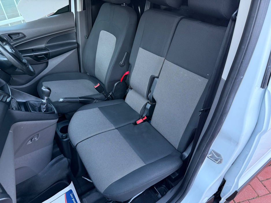 2022 Ford Transit Connect  €14,995