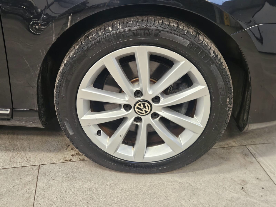 2015 Volkswagen Passat 1.4 TSI 125HP Trendline €12,750