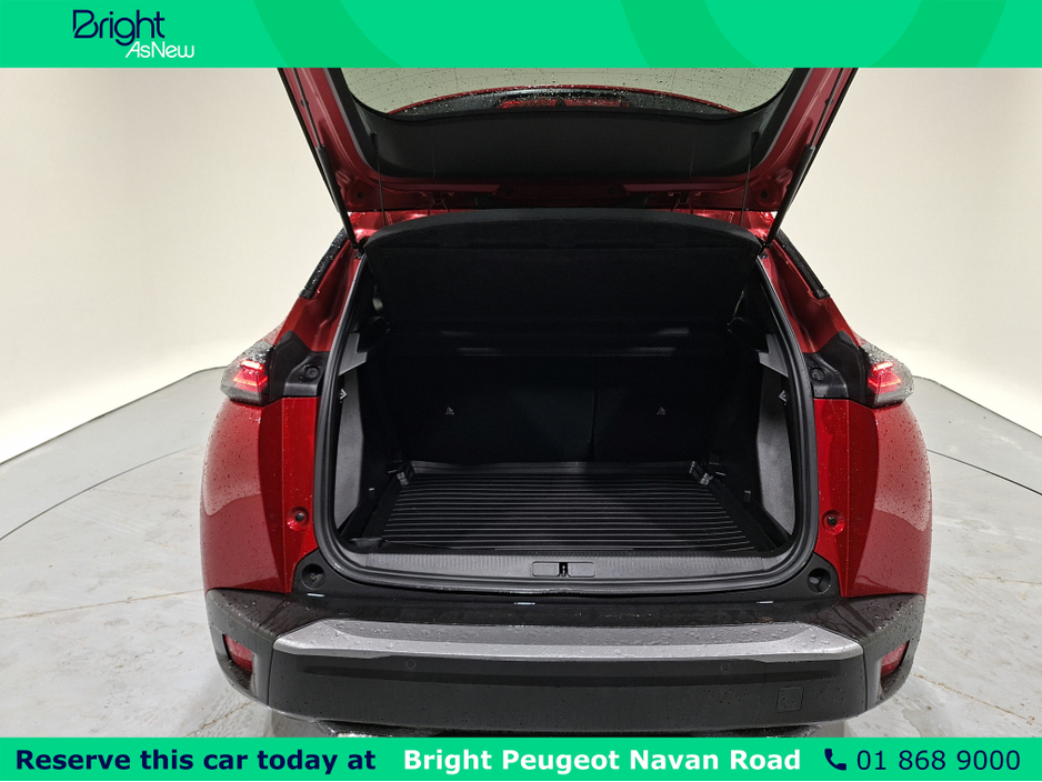 2024 Peugeot 2008 ALLURE 1.2 HYBRID 136 €29,950