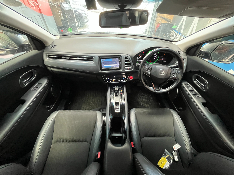 2018 Honda Vezel - image 17