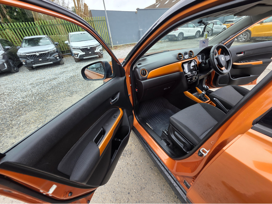 2015 Suzuki Vitara - image 13