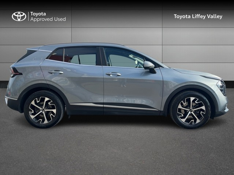 2023 Kia Sportage - image 3