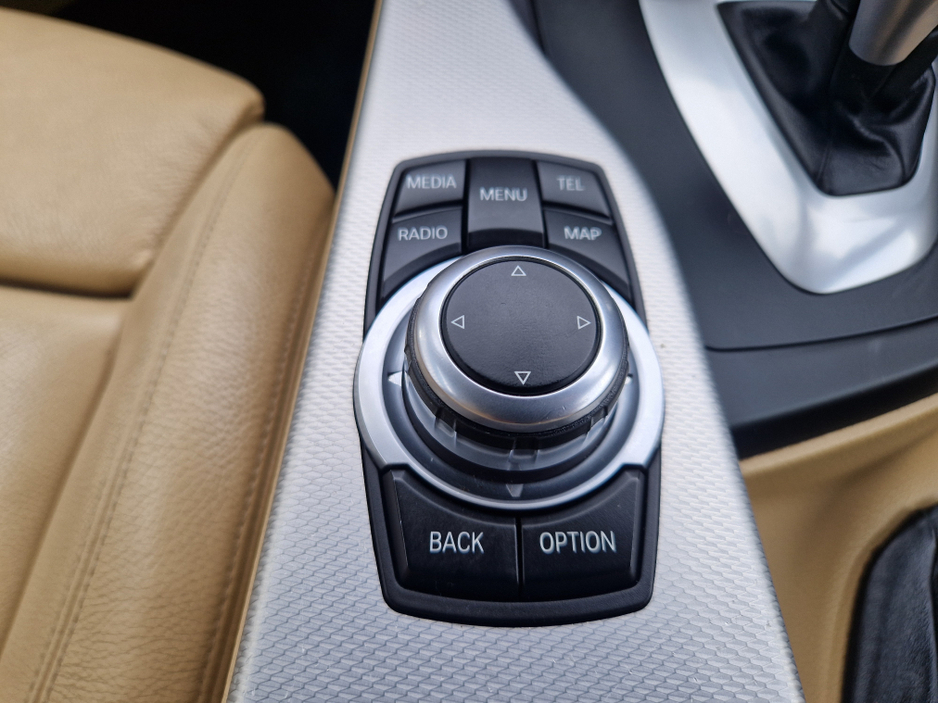 2013 BMW 3 Series - image 41