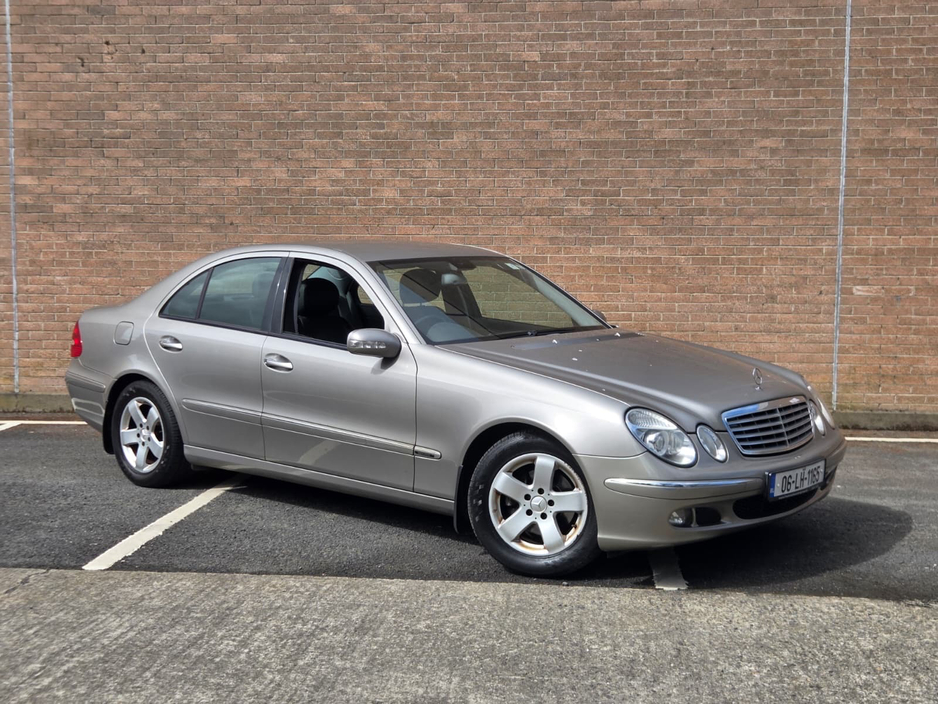 2006 Mercedes-Benz E Class - image 2