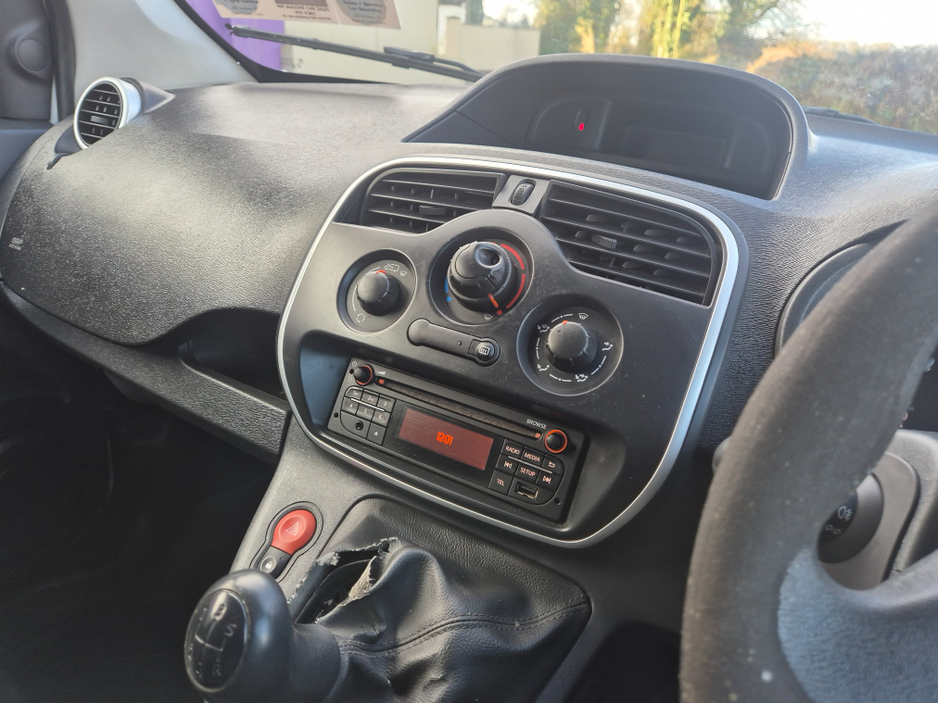 2019 Renault Kangoo LL21 ENERGY DCI 90 BUSI BUSINESS EU €7,800