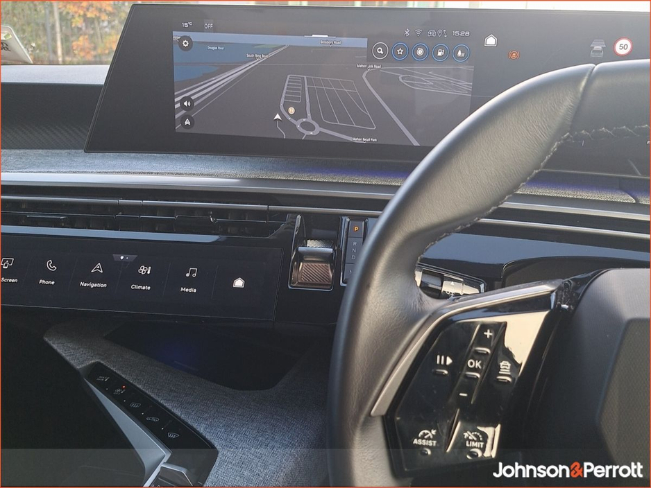 2025 Peugeot 3008 1.2 MHEV 145bhp eDCS6 Allure €45,450