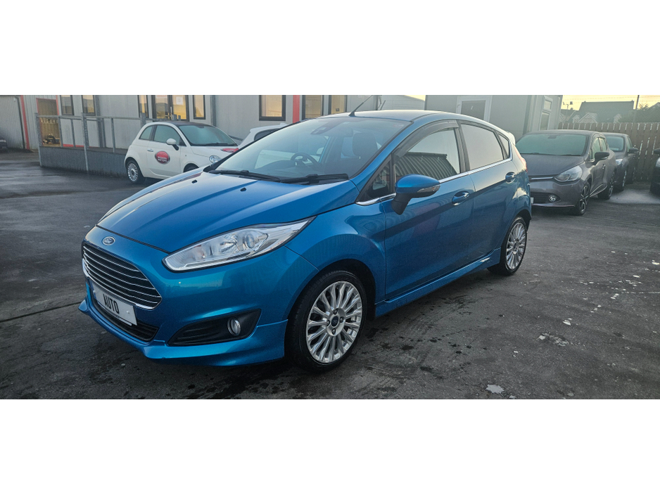 2014 Ford Fiesta auto 1.0 eco zetec s/titanium fully loaded low kms €8,750