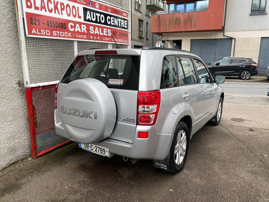 2008 Suzuki Grand Vitara - image 7