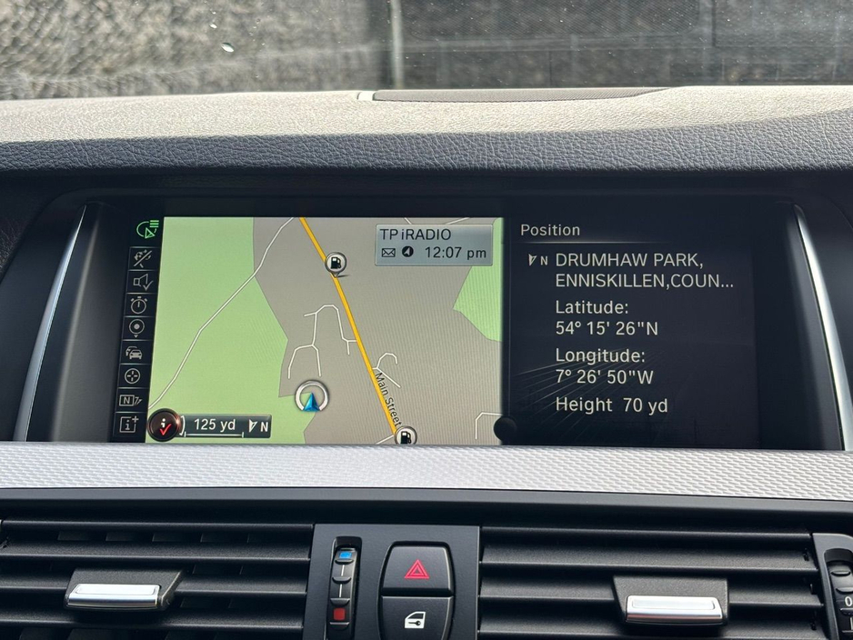 2016 BMW 5 Series - image 33