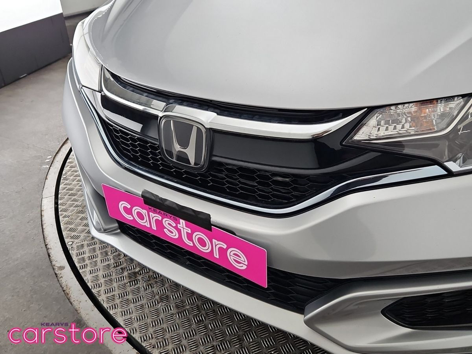 2019 Honda Fit 1.5 Hybrid AUTO €14,480