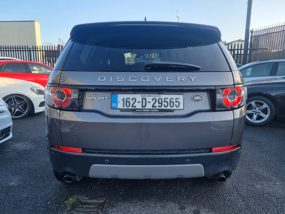2016 Land Rover Discovery Sport - image 16