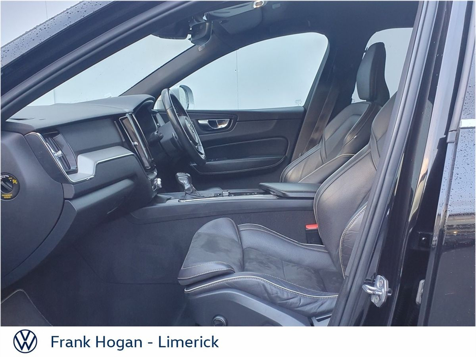 2019 Volvo XC60 D4 190HP AWD R-DESIGN AUTO €29,900