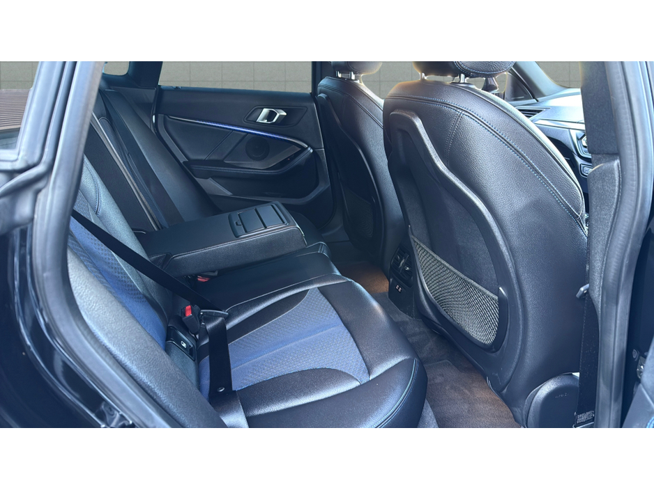 2020 BMW 2 Series - image 11