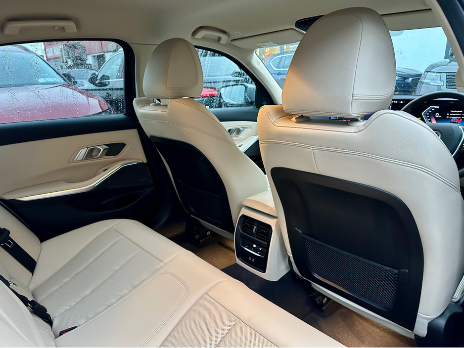 2024 BMW 3 Series 330e SPORT AUTO €40,950