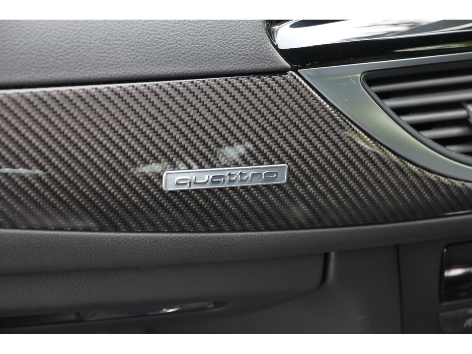 2016 Audi RS6 - image 24